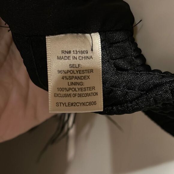 Thirty Thirty LA Black Rave Festival Feather Crop Top Medium - Picture 8 of 8